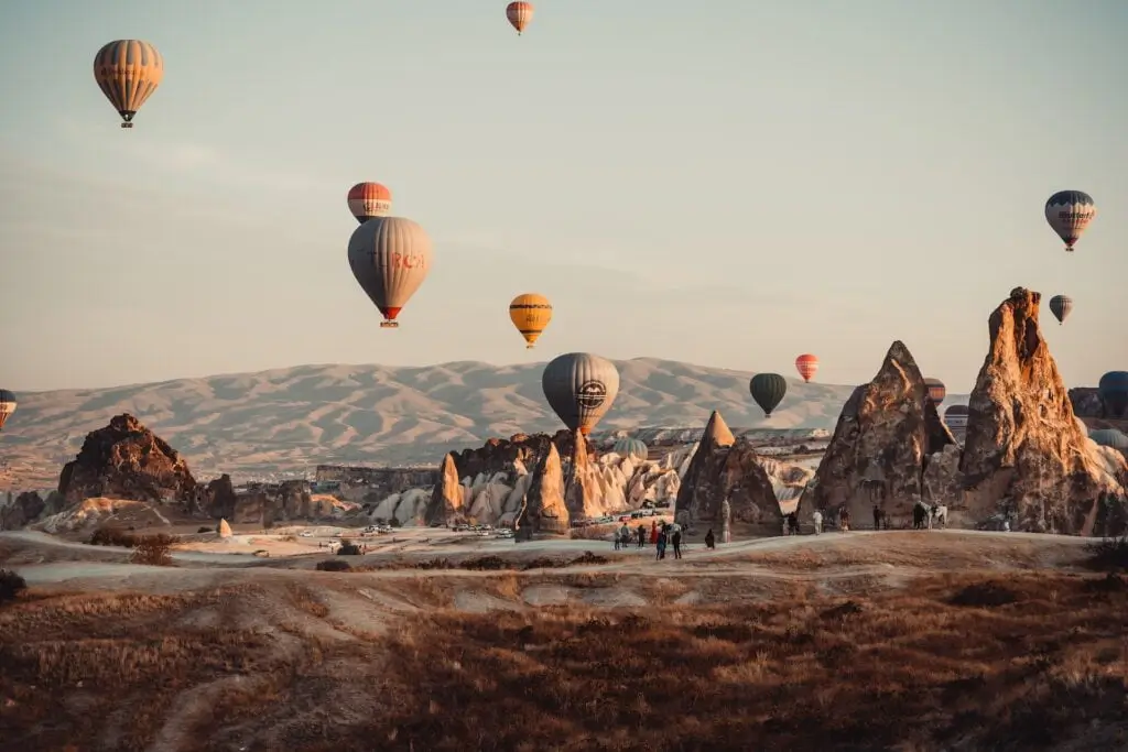 Luxury Tours _ Tour in Bordeaux or a hot air balloon ride over Cappadocia